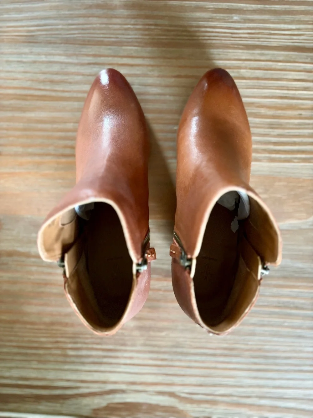 NWB Frye Judith Zip Leather Booties